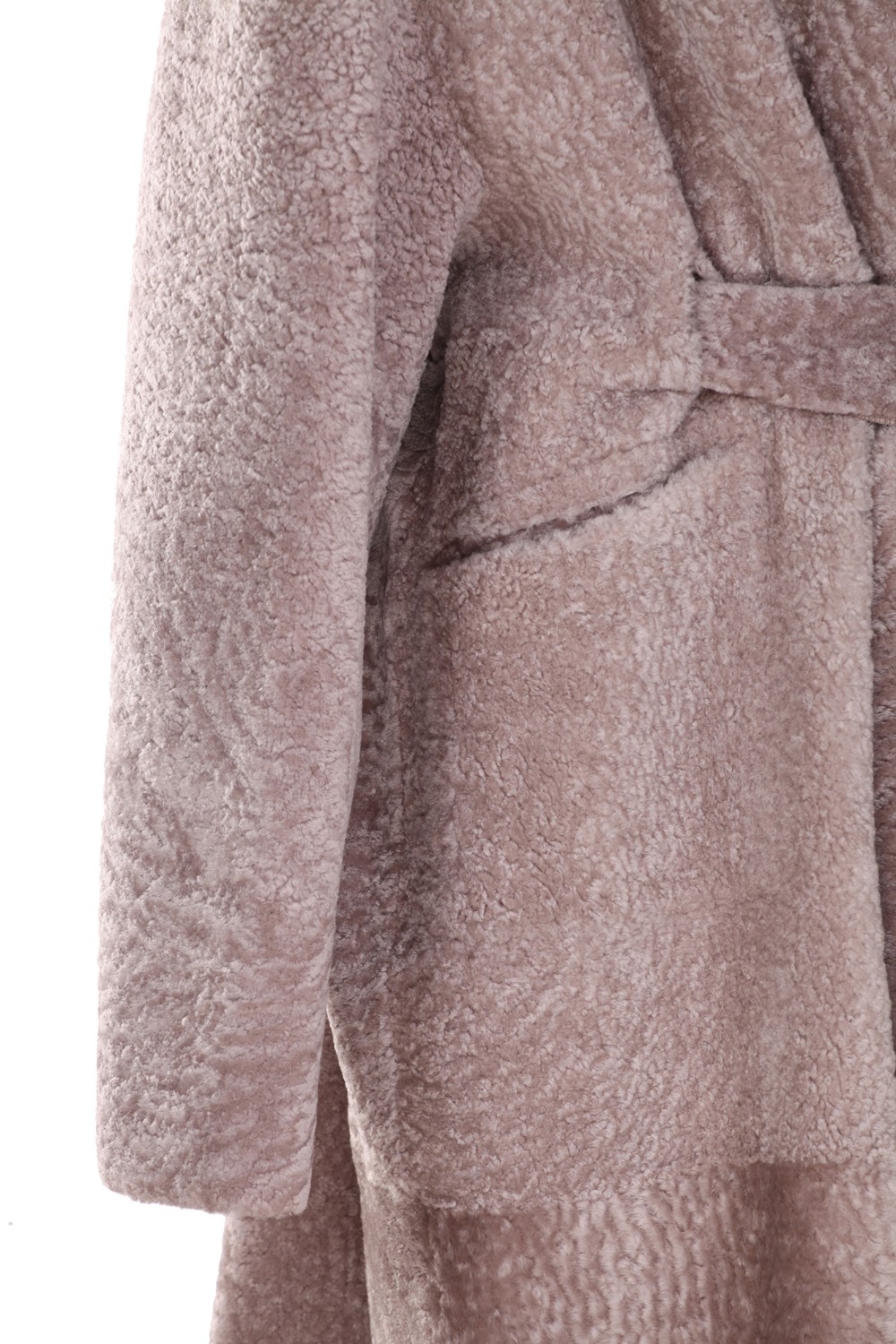 shop BENEDETTA NOVI Saldi Giacchetto: Benedetta Novi cappotto lungo con cintura.
Reversibile.
Collo sciallato.
Tasche a toppa.
Composizione: 100% pelle di ovino.
Made in Turkey.. DELI LONG SUD AFRICA-E8117 number 941577